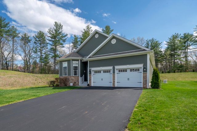 19 Pumpkin Patch Way, Londonderry, NH 03053