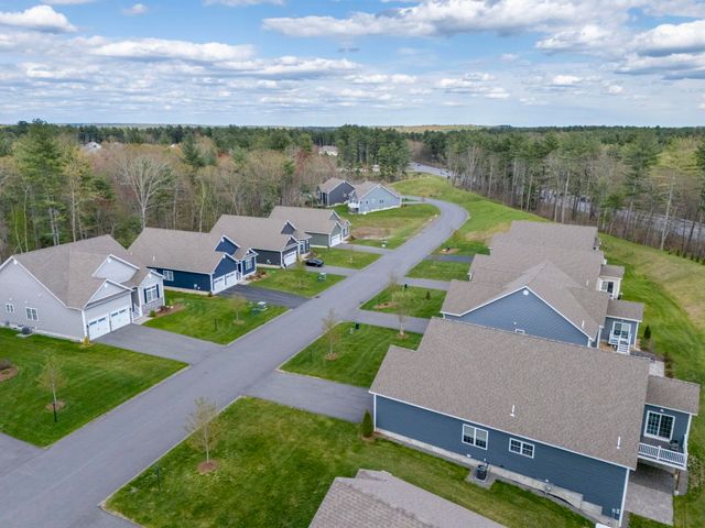 19 Pumpkin Patch Way, Londonderry, NH 03053