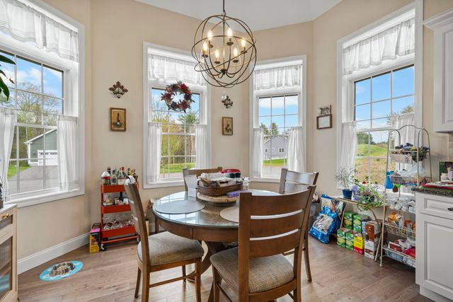 19 Pumpkin Patch Way, Londonderry, NH 03053