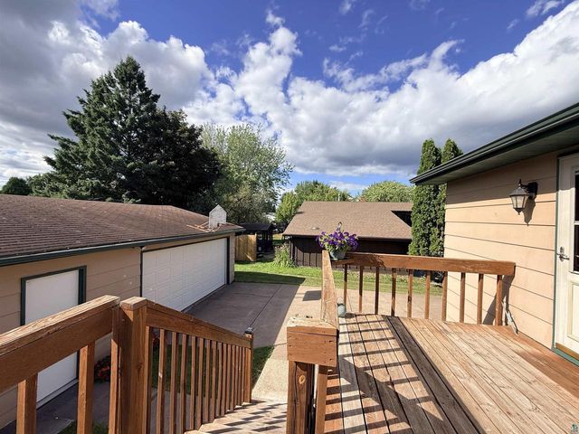 3103 Hughitt Ave, Superior, WI 54880