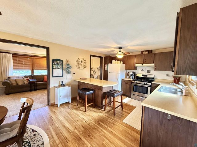 3103 Hughitt Ave, Superior, WI 54880
