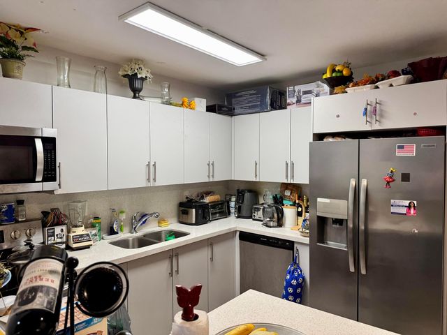 3020 NW 17th Street, Fort Lauderdale, FL 33311