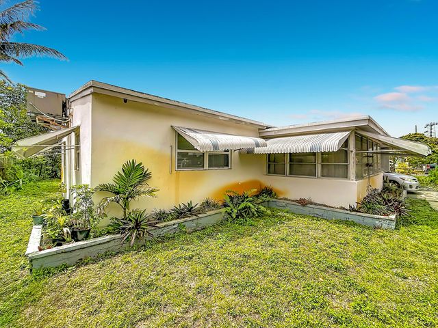 3020 NW 17th Street, Fort Lauderdale, FL 33311