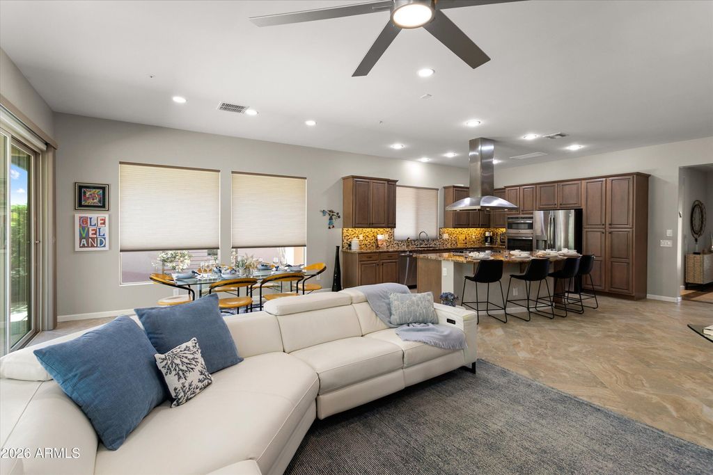Image 22 of property listing at 13336 W ANDREW Lane, Peoria, AZ 85383