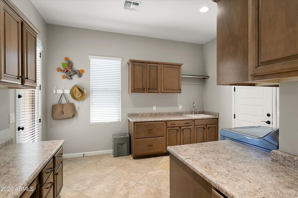 Image 35 of property listing at 13336 W ANDREW Lane, Peoria, AZ 85383