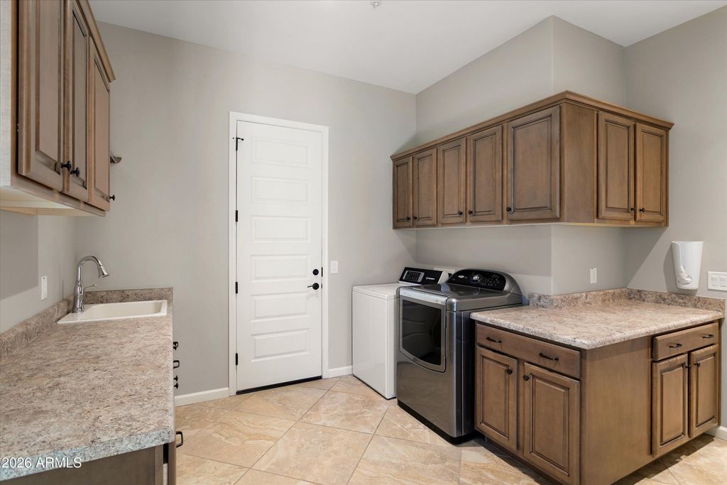 Image 36 of property listing at 13336 W ANDREW Lane, Peoria, AZ 85383