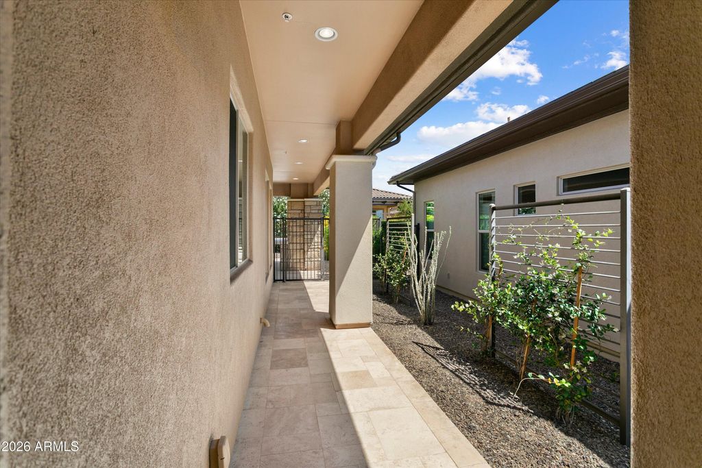 Image 38 of property listing at 13336 W ANDREW Lane, Peoria, AZ 85383