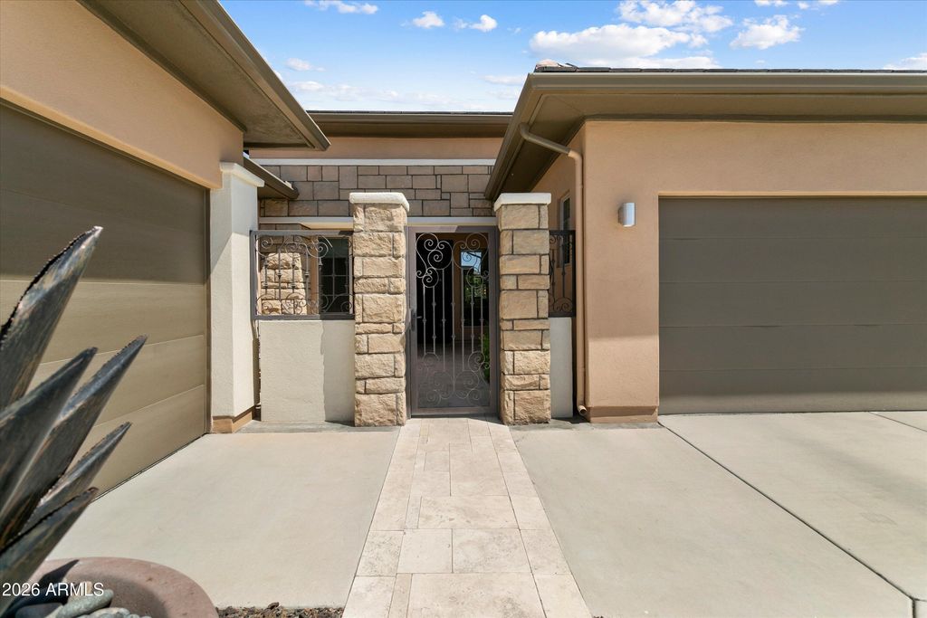 Image 5 of property listing at 13336 W ANDREW Lane, Peoria, AZ 85383