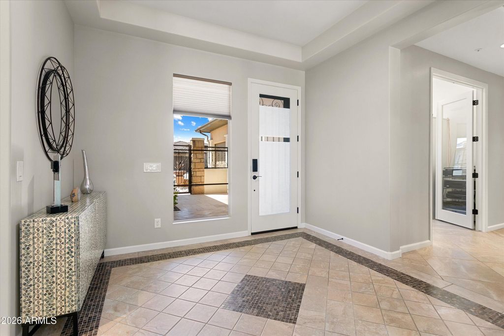 Image 9 of property listing at 13336 W ANDREW Lane, Peoria, AZ 85383
