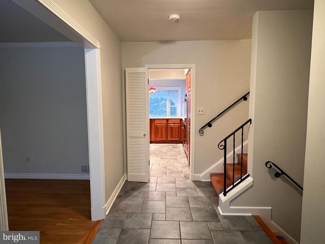 6830 PACIFIC LN, Annandale, VA 22003