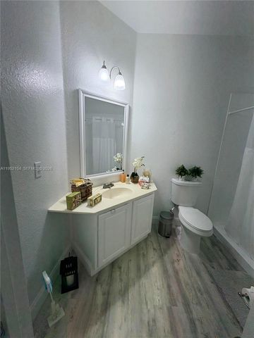 3314 Robert Trent Jones Drive 205, Orlando, FL 32835
