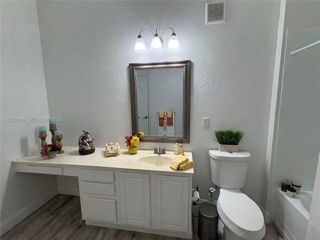 3314 Robert Trent Jones Drive 205, Orlando, FL 32835