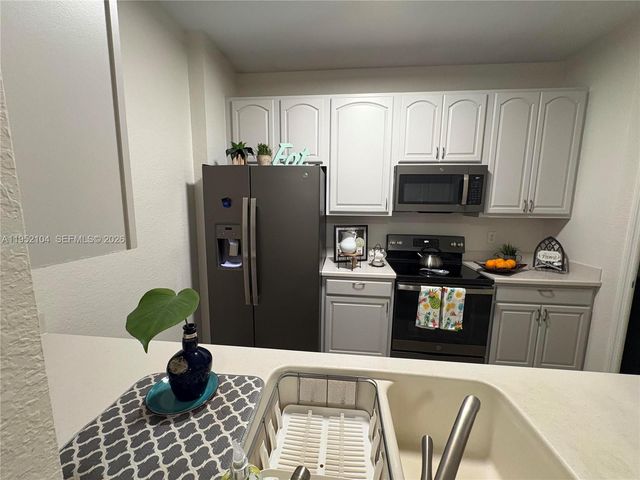 3314 Robert Trent Jones Drive 205, Orlando, FL 32835