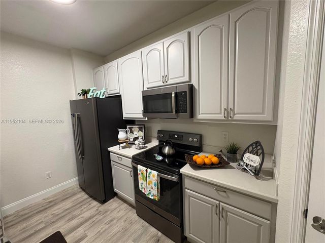 3314 Robert Trent Jones Drive 205, Orlando, FL 32835