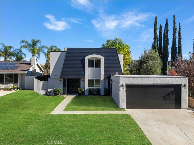 28218 Oaklar Drive, Saugus, CA 91350