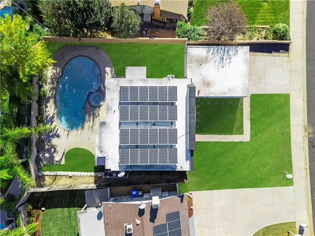 28218 Oaklar Drive, Saugus, CA 91350