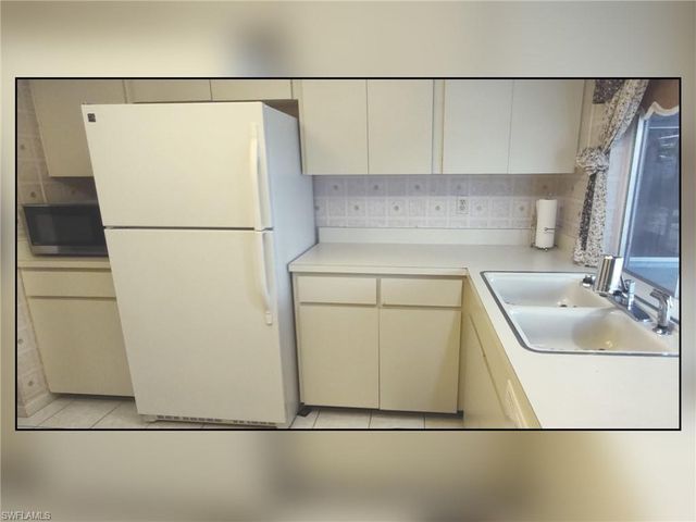 18409 Orangecrest CT, Lehigh Acres, FL 33936