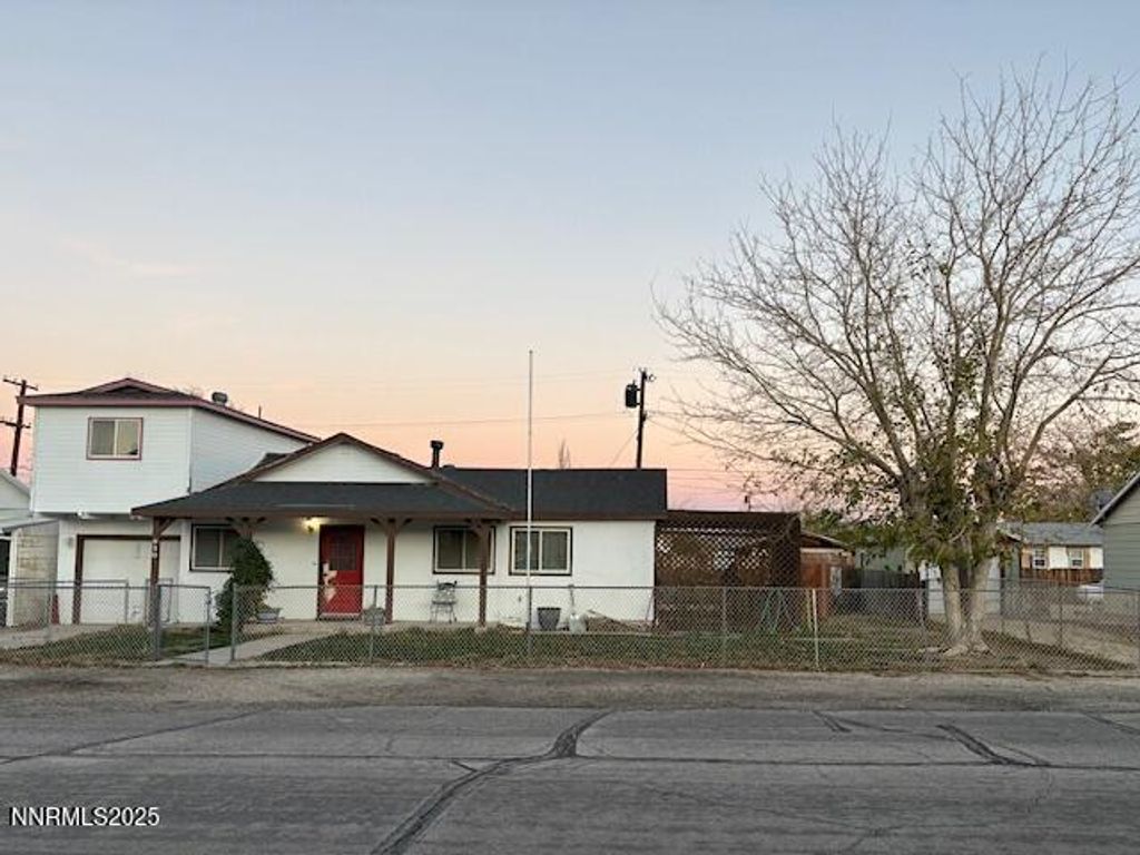 950 H Street, Hawthorne, NV 89415