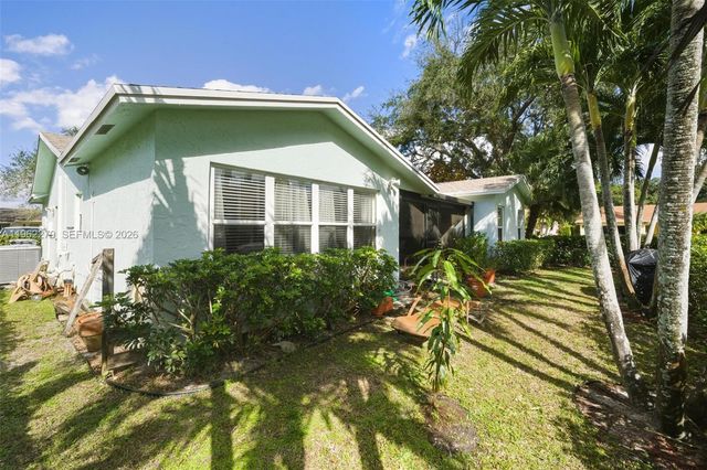 10308 Greenbriar Court, Boca Raton, FL 33498