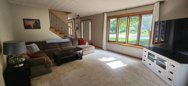 4002 PINE TREE ROAD, Wausau, WI 54403