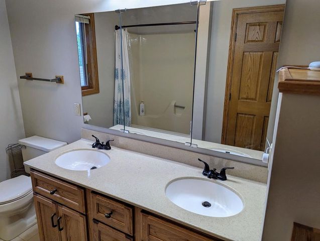 4002 PINE TREE ROAD, Wausau, WI 54403