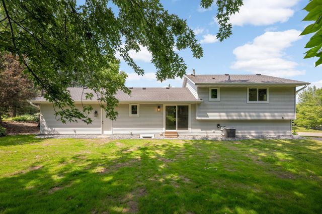 8090 159th Street W, Apple Valley, MN 55124