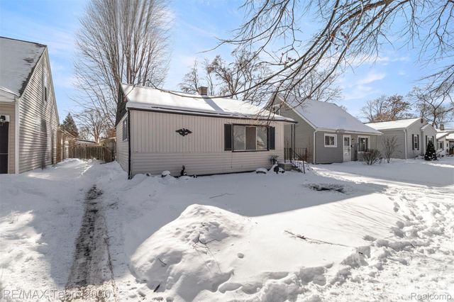 1236 E Evelyn Avenue, Hazel Park, MI 48030