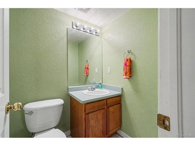305 Maggie St, Longmont, CO 80501