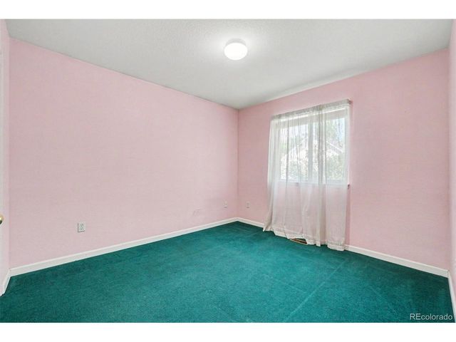 305 Maggie St, Longmont, CO 80501