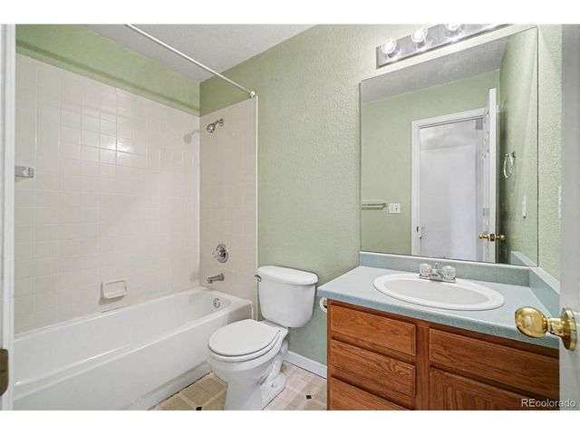305 Maggie St, Longmont, CO 80501