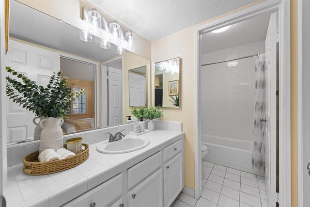 2584 Yerba Bank Court, San Jose, CA 95121