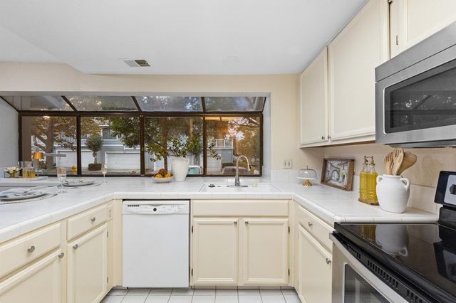 2584 Yerba Bank Court, San Jose, CA 95121