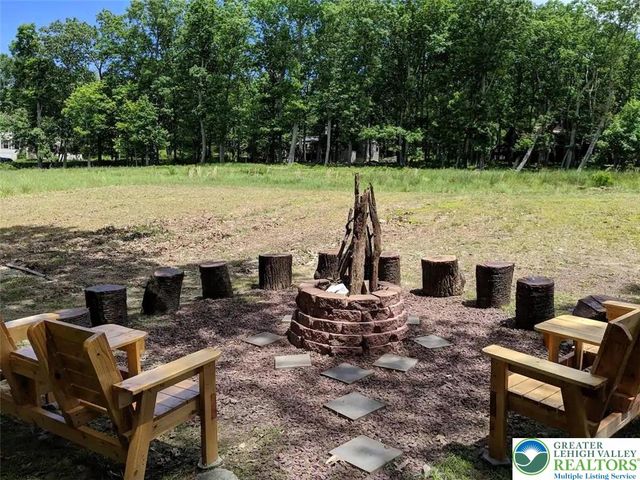 138 Banbury Drive, Lehman Twp, PA 18324