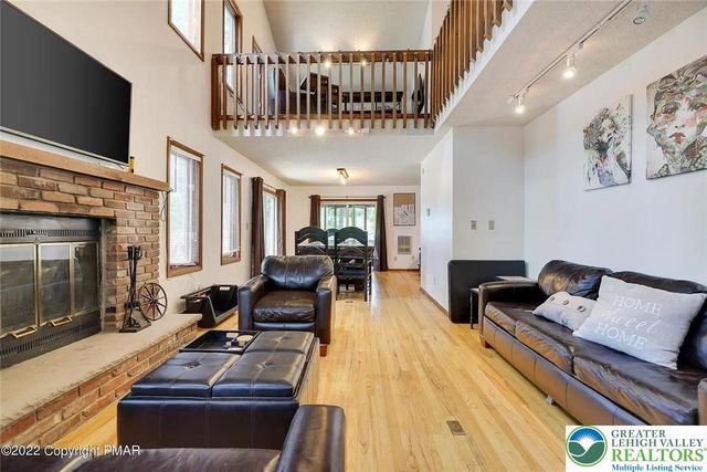 138 Banbury Drive, Lehman Twp, PA 18324