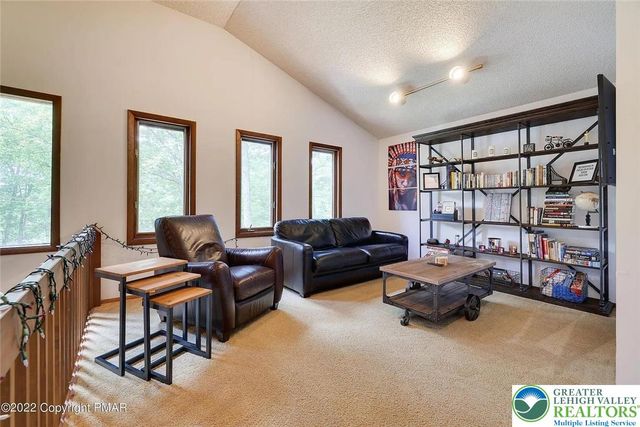 138 Banbury Drive, Lehman Twp, PA 18324