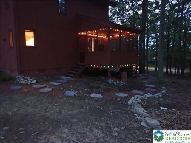 138 Banbury Drive, Lehman Twp, PA 18324