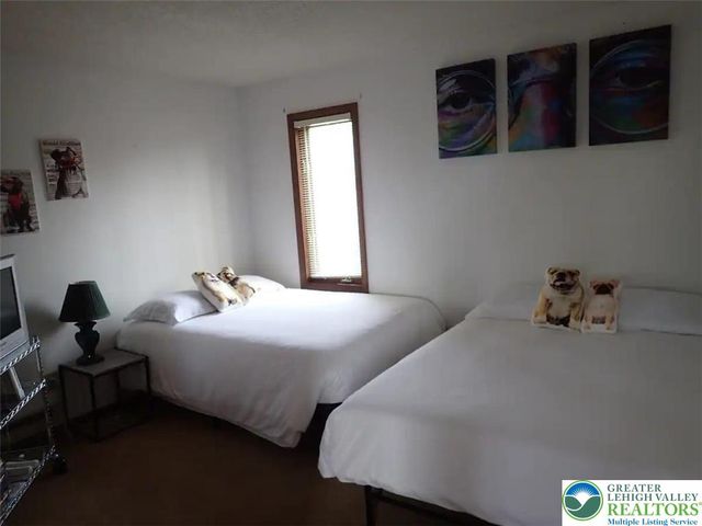 138 Banbury Drive, Lehman Twp, PA 18324