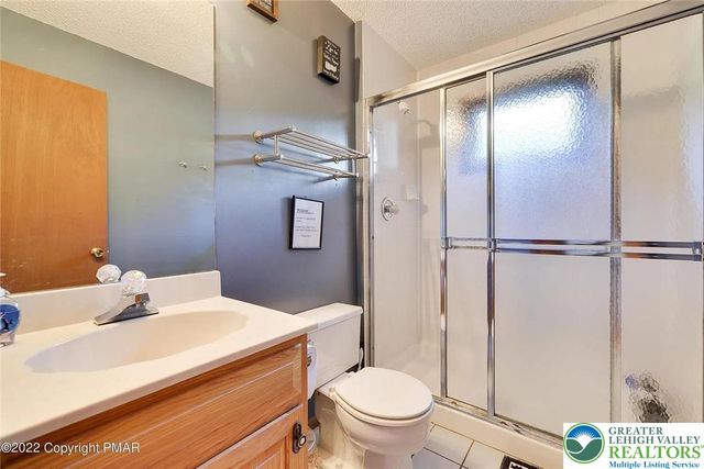 138 Banbury Drive, Lehman Twp, PA 18324