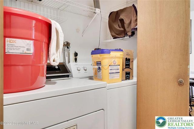 138 Banbury Drive, Lehman Twp, PA 18324