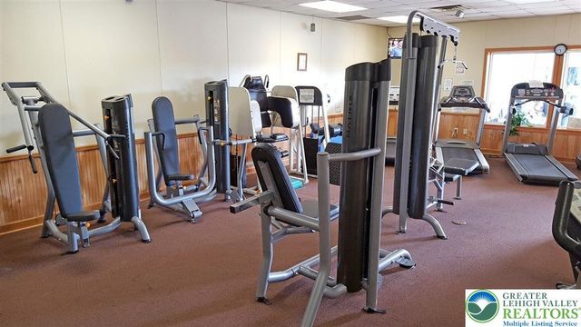 138 Banbury Drive, Lehman Twp, PA 18324