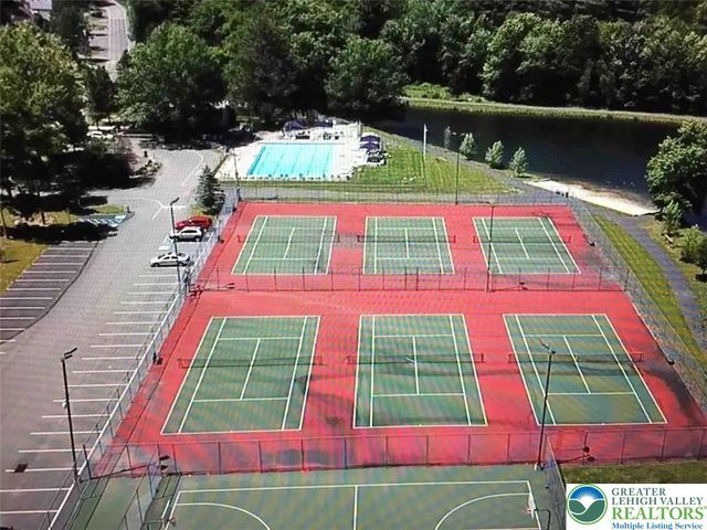 138 Banbury Drive, Lehman Twp, PA 18324