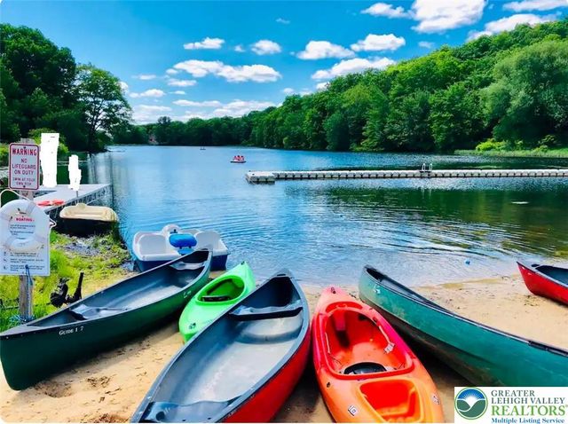 138 Banbury Drive, Lehman Twp, PA 18324