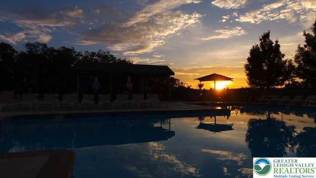 138 Banbury Drive, Lehman Twp, PA 18324