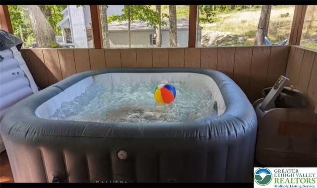 138 Banbury Drive, Lehman Twp, PA 18324