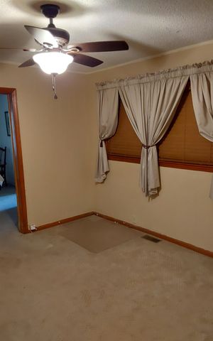 216 W Claremont Street, Gaffney, SC 29341