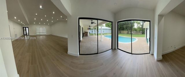 9939 NW 19th St, Coral Springs, FL 33071