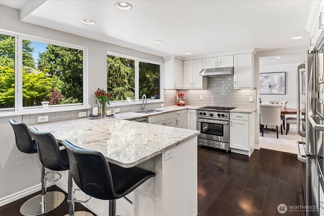 11000 SE 24th Place, Bellevue, WA 98004