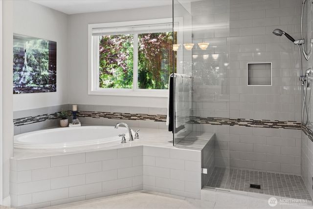 11000 SE 24th Place, Bellevue, WA 98004