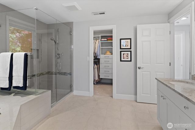 11000 SE 24th Place, Bellevue, WA 98004