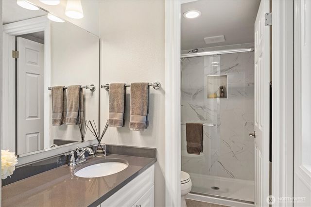 11000 SE 24th Place, Bellevue, WA 98004